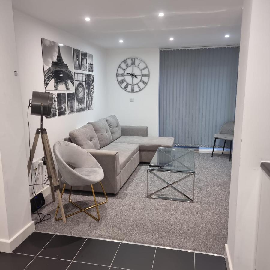 Classic 2 Bed In Oldkent Road